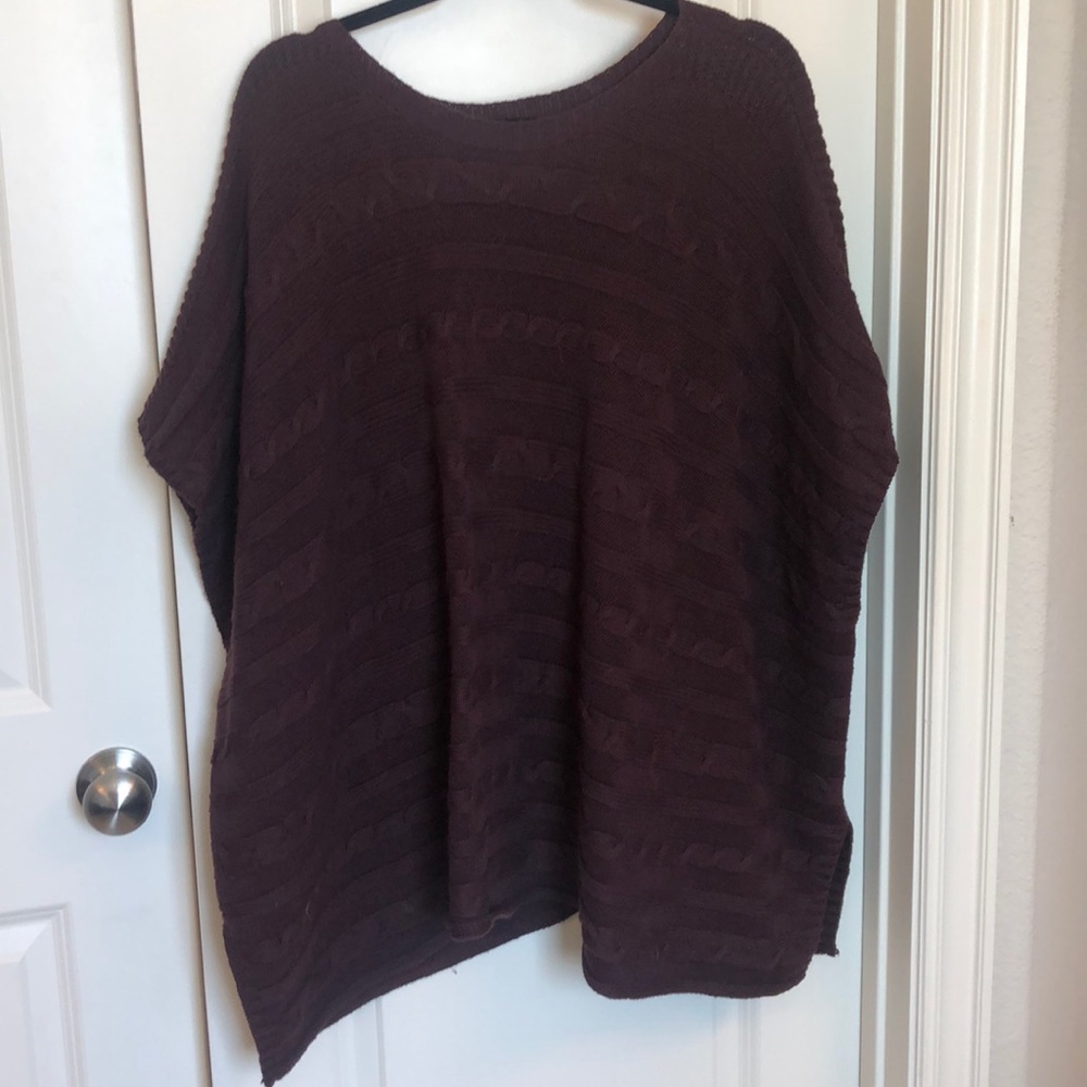 Cable knit oversized short sleeve sweater